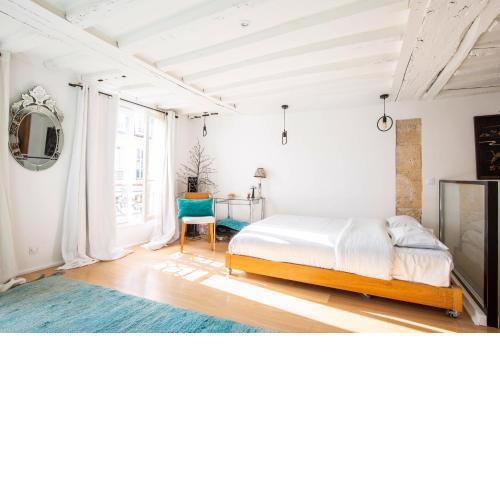 Veeve - Modern Minimalism in the Heart of Paris