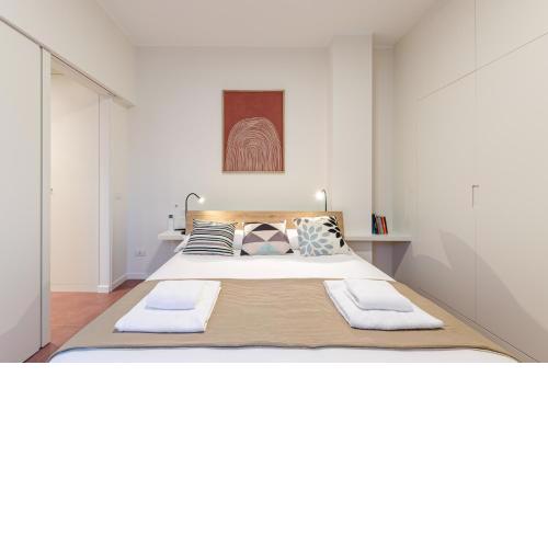 VELASQUEZ APARTMENTS - B - San Siro