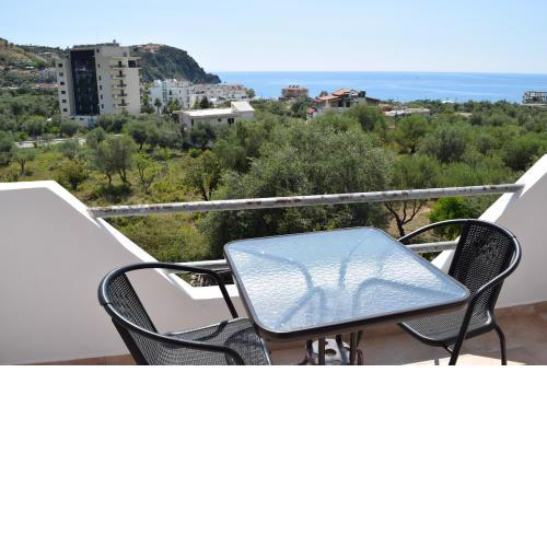 Velco BB Himara