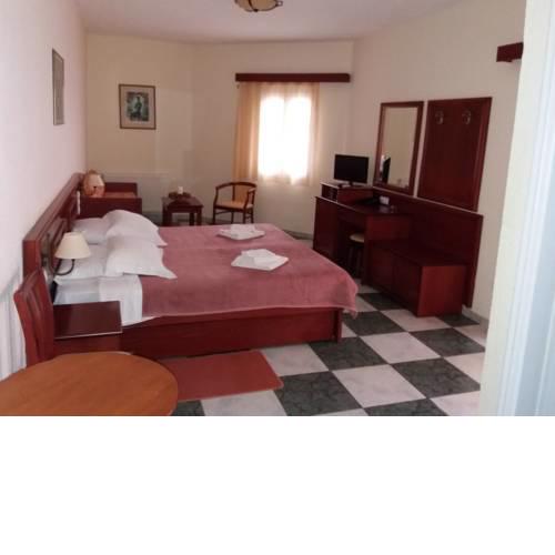 Venardos Hotel