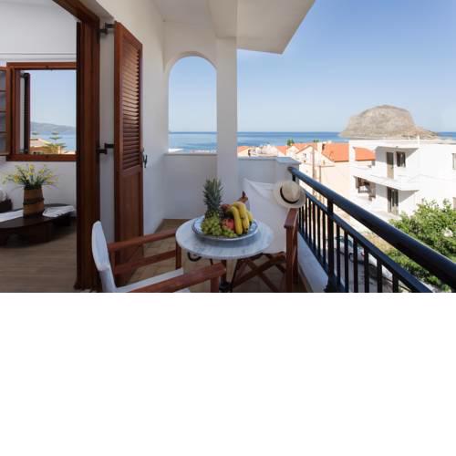 Venetia Apartments