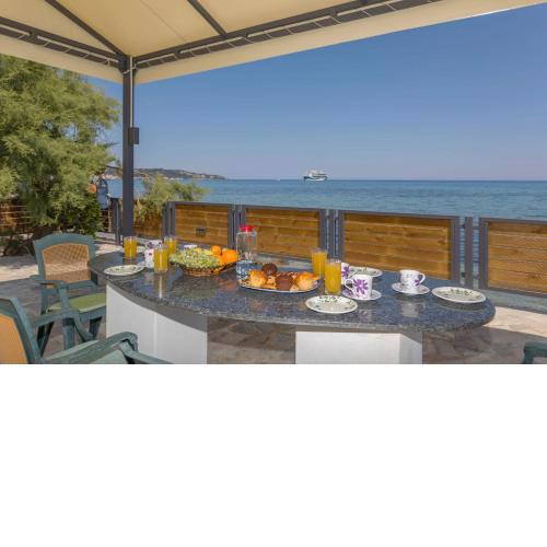 Venetico Beachfront Apartments - Sea View Apartment
