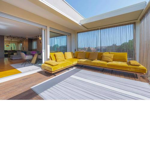 Venice New Luxury Penthouse with parking