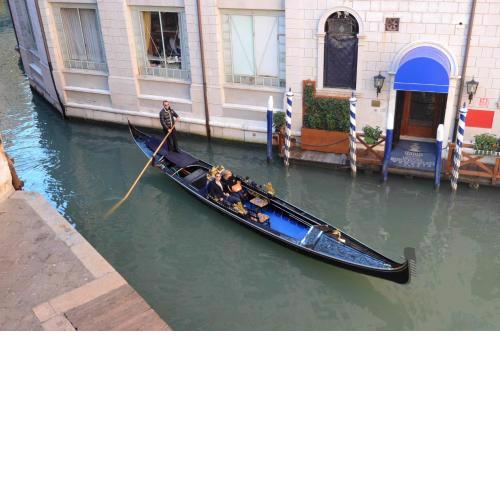 Venice Speon Canal Views