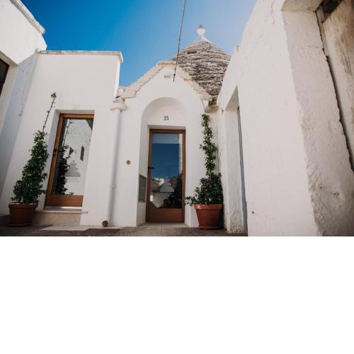 VENTITRÈ- House of Apulia Mea