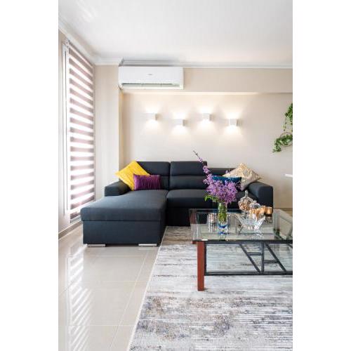 Veria Panorama Luxury Suite With Garden.