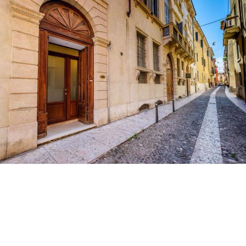 Verincanto Suite In old Verona Downtown