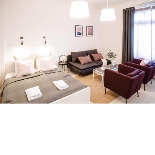 Very central, new and comfy apartment with A/C