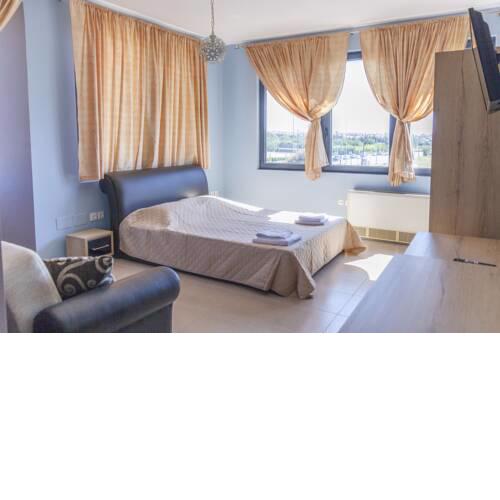 VIA MARE APARTMENTS