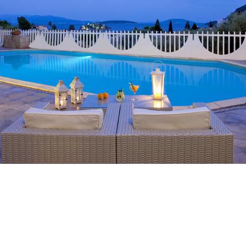 Viaros Hotel Apartments