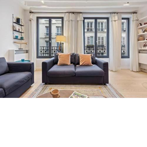 Vibrant 2 Bedroom Apartment in Paris