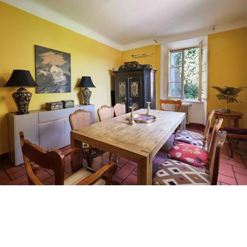 Vibrant holiday home in Lucca LU with private pool