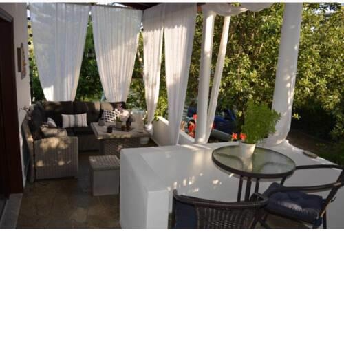 Vicky's Garden Villa