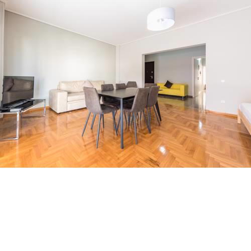 Victoria Black Pearl Apartments
