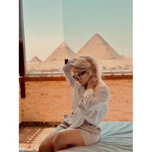 Vida Pyramids Inn
