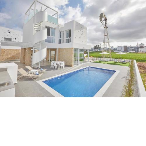 Vie Bleu 3 Bedroom Villas