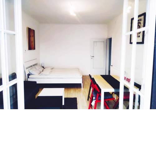 Vienna Central Station Apartment