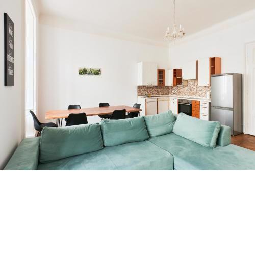Vienna City Landstraße Retreat - Stylish & Spacious 2 BD for 8 Guests