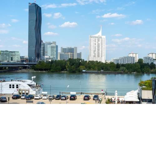 Vienna Danube Apartment