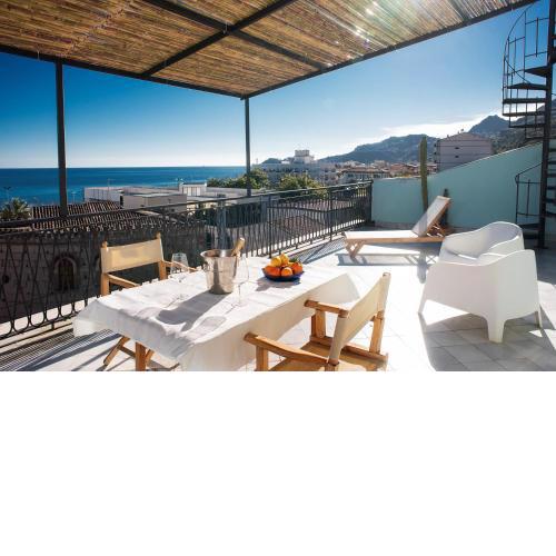 Viewpoint Houses