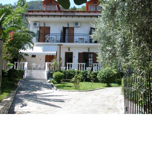 Viki Studios and Apartments