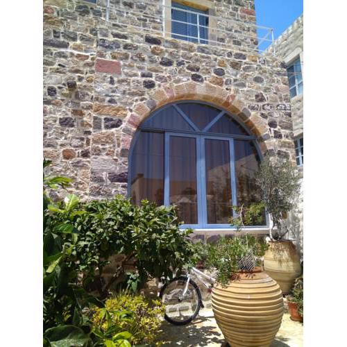 Viktor Studio-Apartment on Patmos