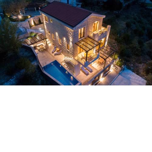 Vila Lucija Rezevici