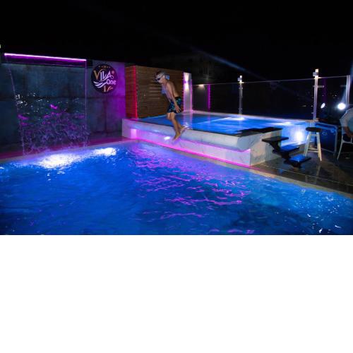 Vila One Beach Hotel