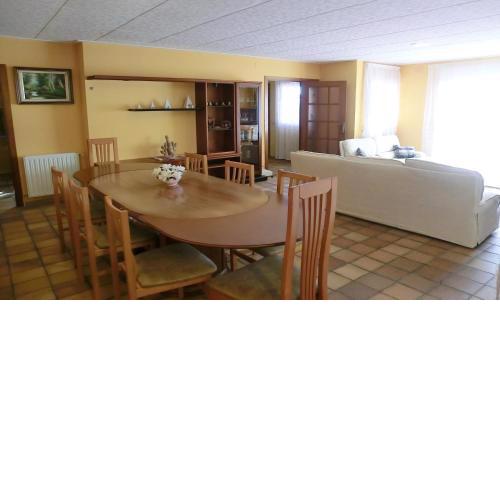 Villa - 4 Bedrooms with Pool and WiFi young people group not allowed - 04650