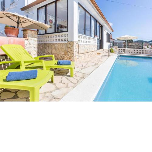Villa - 5 Bedrooms with Pool and WiFi young people group not allowed - 04665