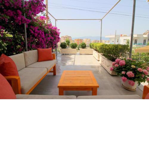 VILLA 24 Sarandë