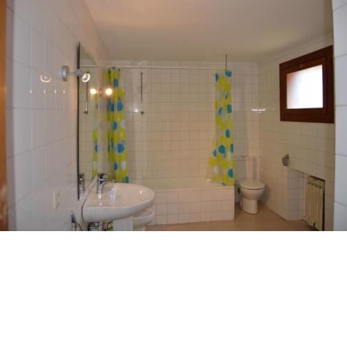 Villa 34121199 with 7 bedrooms, sleeps 17, short walk Puerto Banus