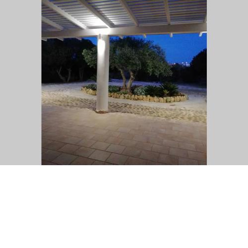 VILLA A DUE PASSI DAL FIUME SOSSIO
