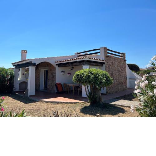 Villa a few steps from the beach