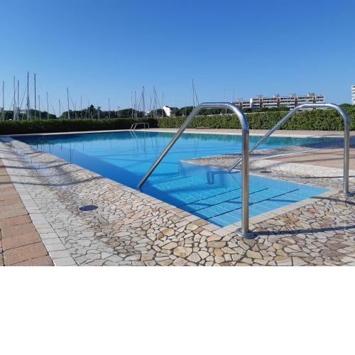 Villa a schiera con uso piscina