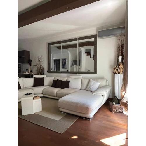 Villa a schiera indipendente elegante e superelax
