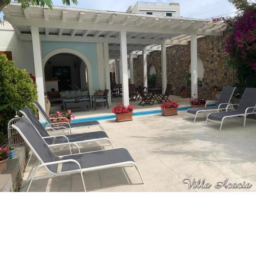 Villa Acacia