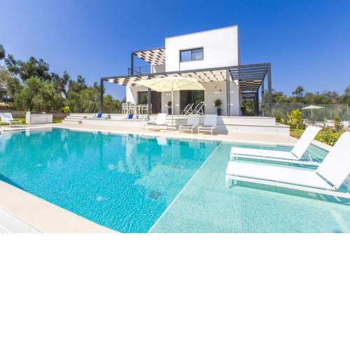 Villa Acaste