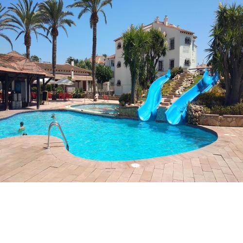 Villa adosada 2 hab frente piscina wifi gratis