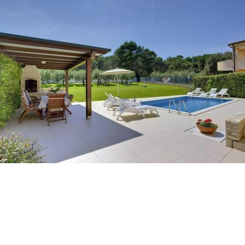 Villa Adriano