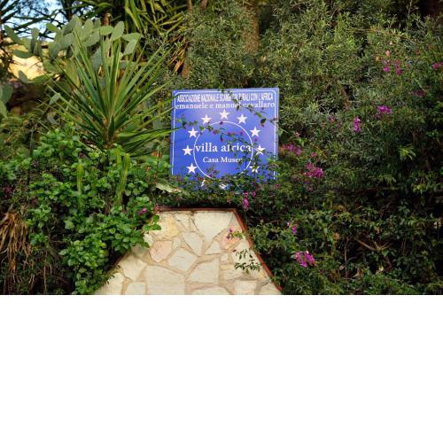 Villa Africa