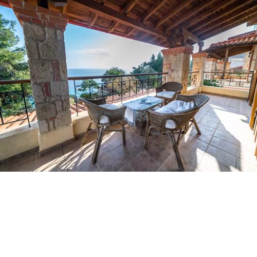 Villa Afytos Sea-cret 18