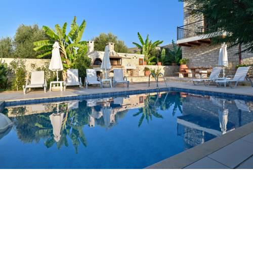 Villa Ahlades