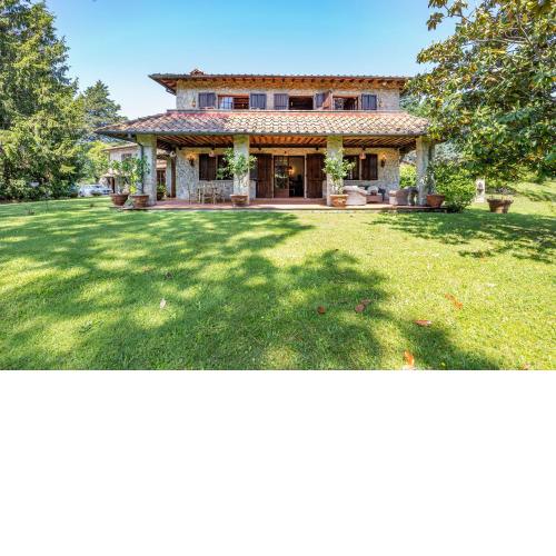 Villa ai Boschetti With Pool & Tennis