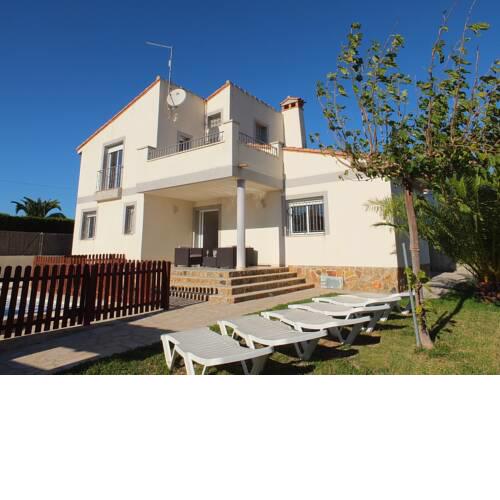 Villa Airana with air-conditioning & private gated swimming pool