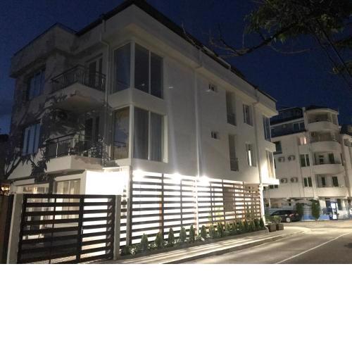 Villa Akra
