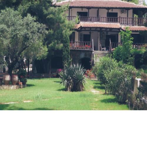 Villa Akroyali