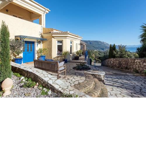 Villa Al'Azraa - by Corfuescapes