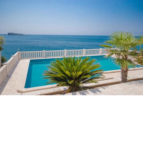 Villa Alena