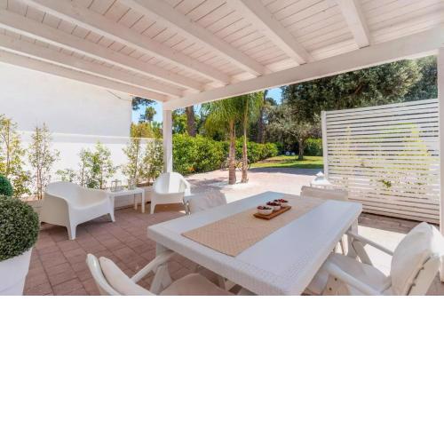 Villa Algi